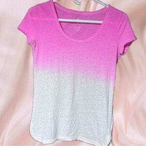American Eagle Outfitters Pink and White Gradient Tee